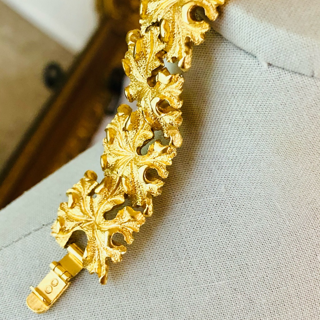 Vintage Crown Trifari Gold Leaf Bracelet